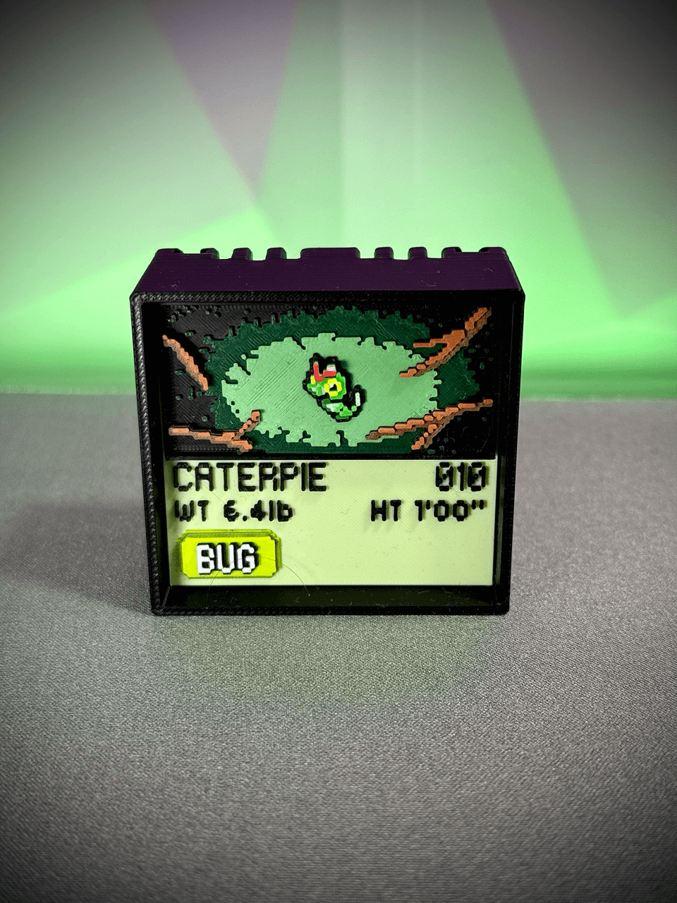 PokeBox Coleccionable Caterpie #010